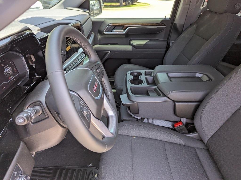 new 2025 GMC Sierra 1500 car, priced at $40,640
