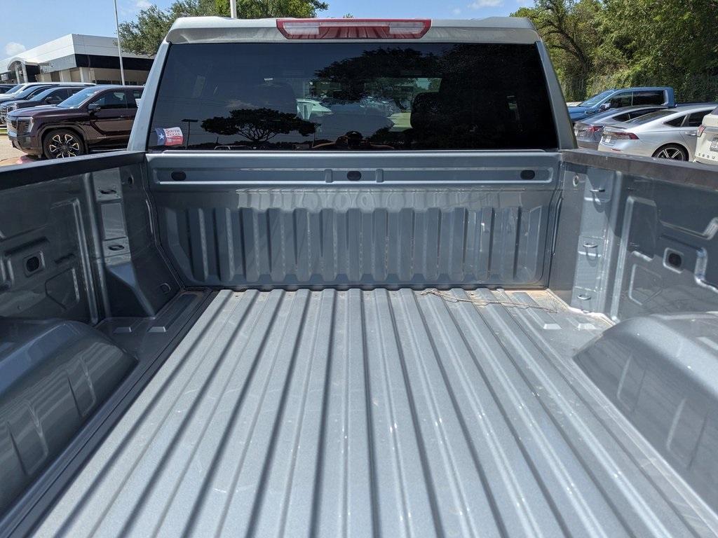 new 2025 GMC Sierra 1500 car, priced at $40,640
