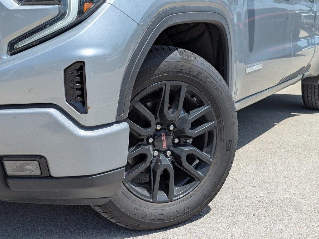 new 2025 GMC Sierra 1500 car, priced at $40,640