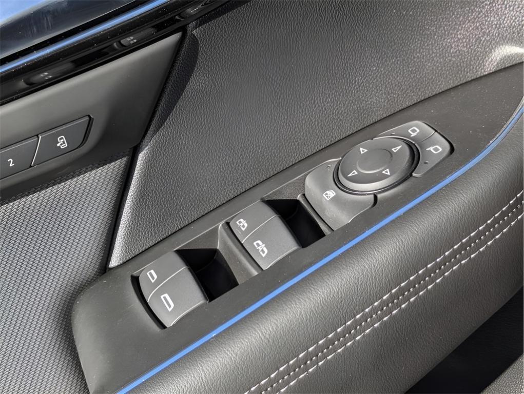 new 2025 Buick Envision car, priced at $38,935