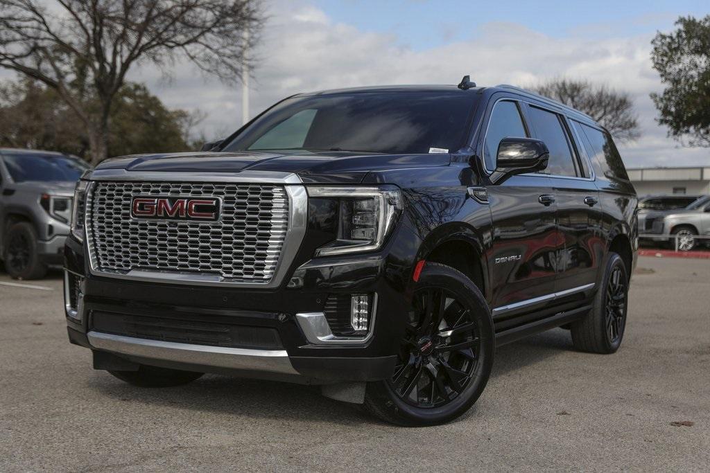 used 2022 GMC Yukon XL car, priced at $61,900