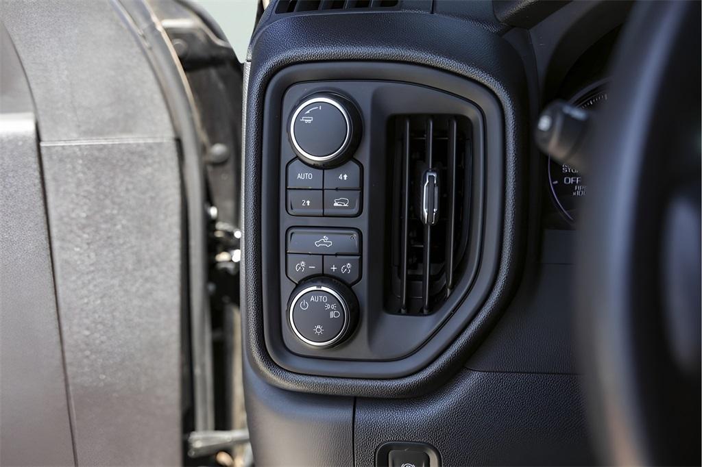 used 2024 Chevrolet Silverado 1500 car, priced at $38,786