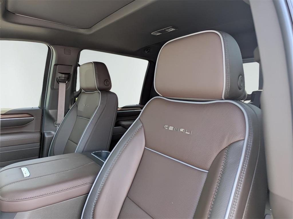 new 2025 GMC Sierra 2500 car, priced at $85,760