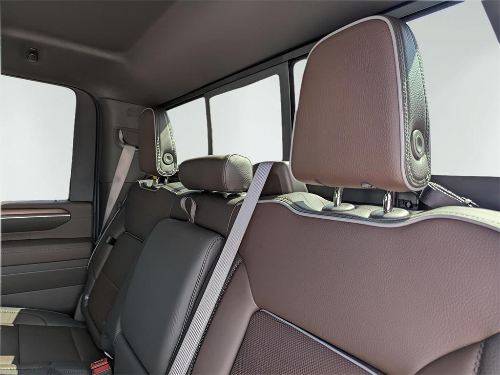 new 2025 GMC Sierra 2500 car, priced at $85,760