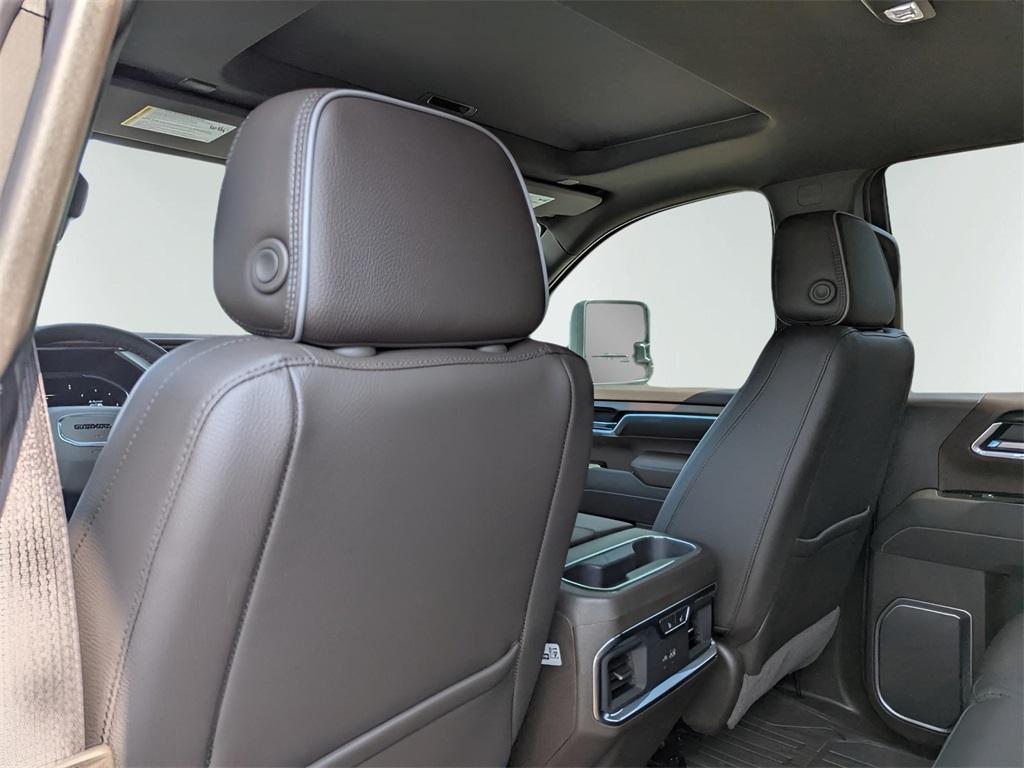 new 2025 GMC Sierra 2500 car, priced at $85,760