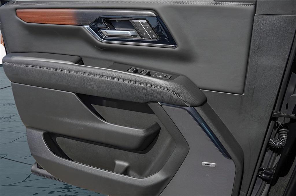 new 2025 GMC Yukon XL car, priced at $97,649