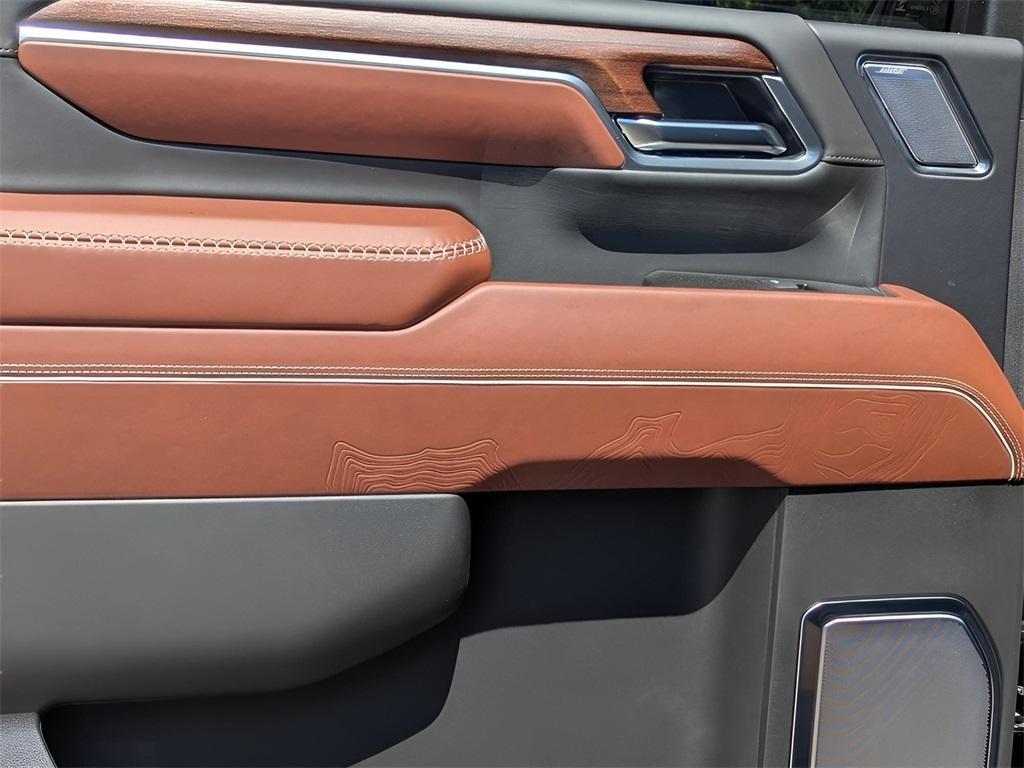 new 2025 GMC Sierra 3500 car, priced at $123,904