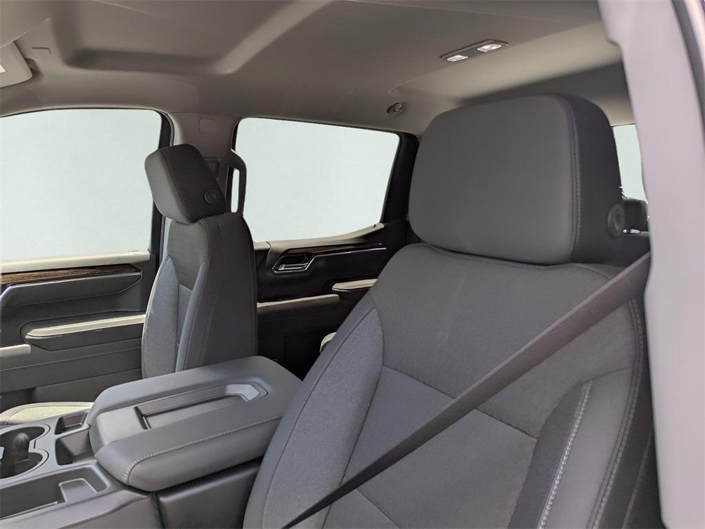 new 2025 GMC Sierra 1500 car, priced at $42,995