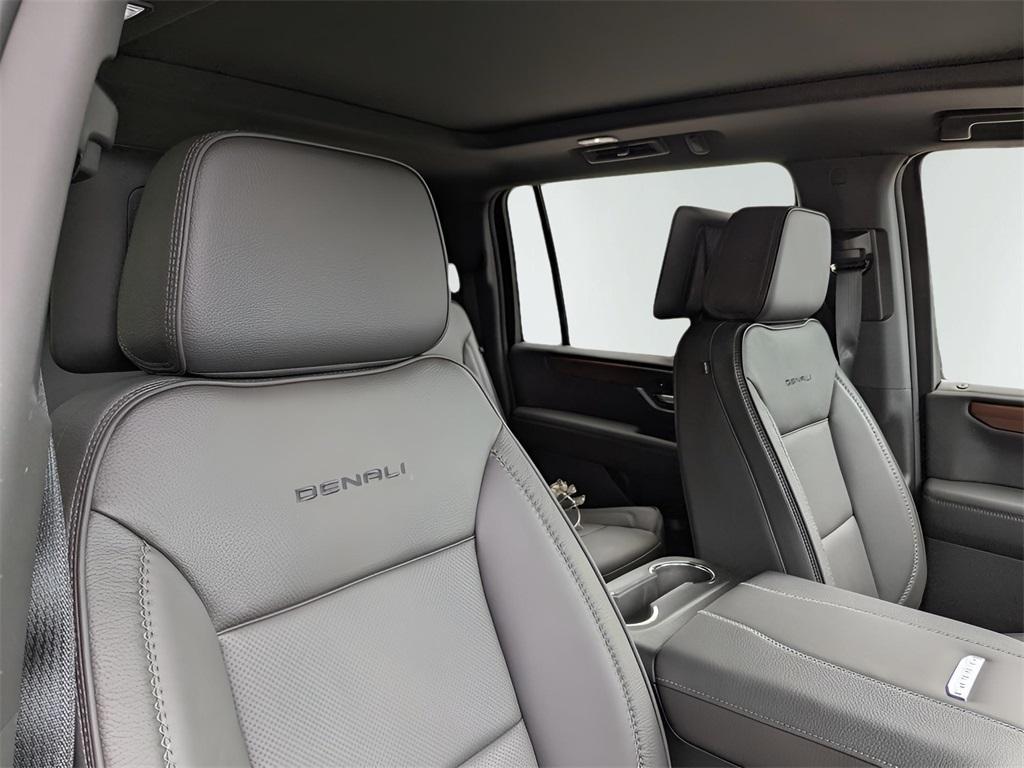 new 2025 GMC Yukon XL car, priced at $97,649