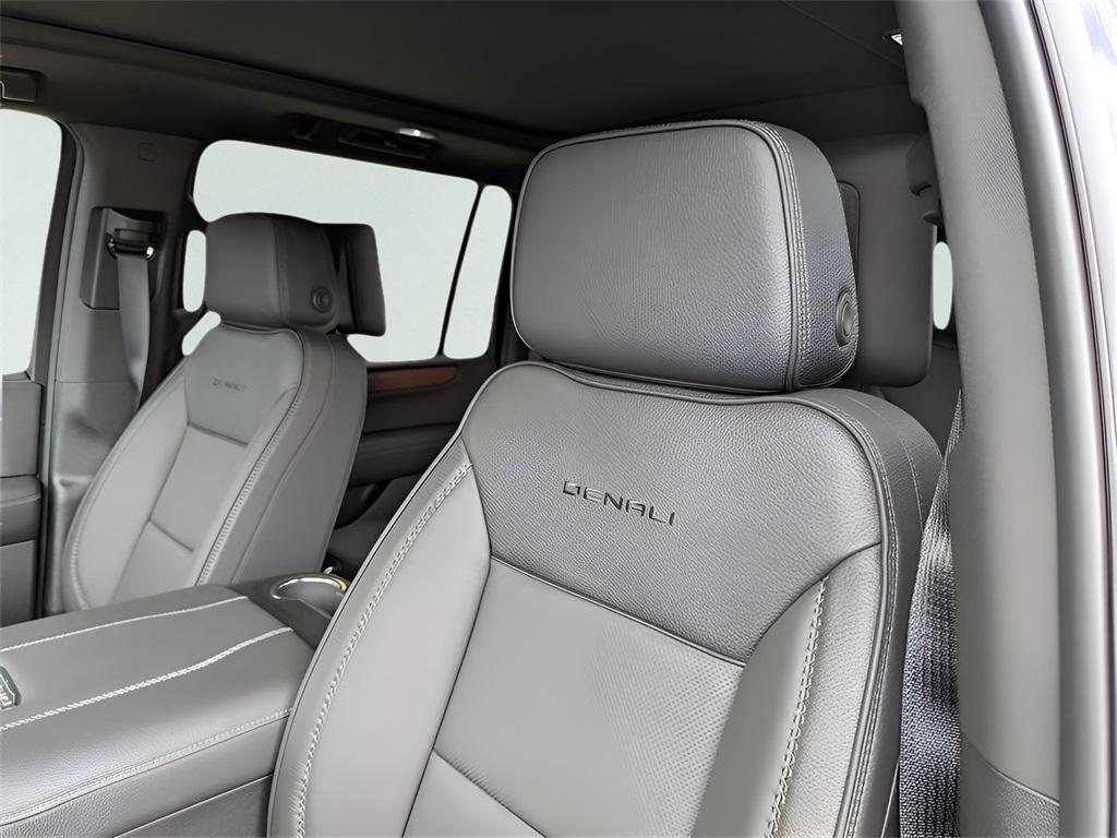 new 2025 GMC Yukon XL car, priced at $97,649