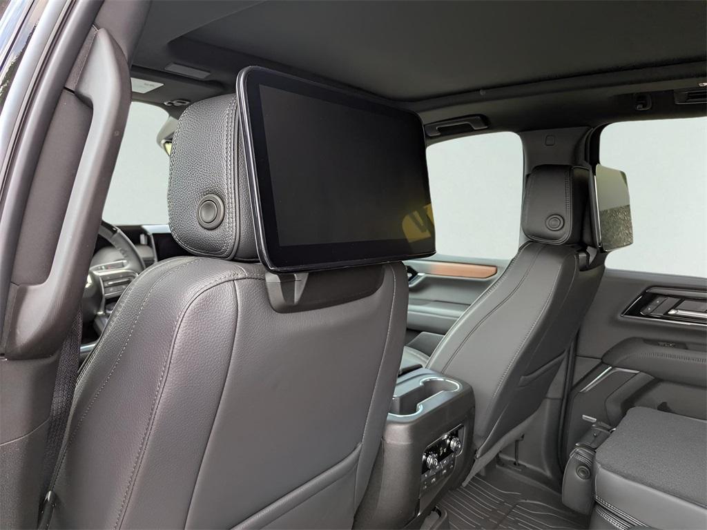 new 2025 GMC Yukon XL car, priced at $97,649