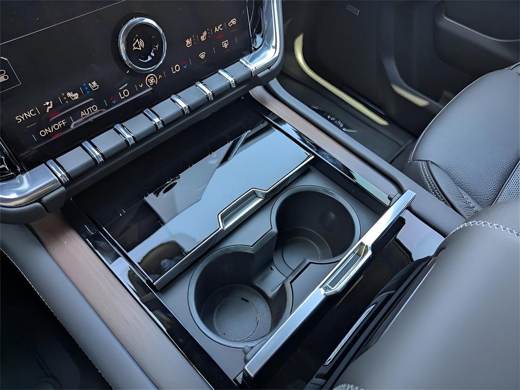 new 2025 GMC Yukon XL car, priced at $93,055