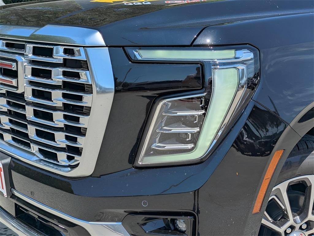 new 2025 GMC Yukon XL car, priced at $93,055