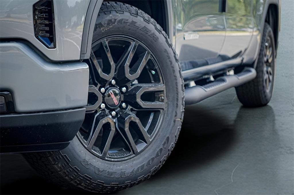 new 2026 GMC Sierra 1500 car, priced at $45,400