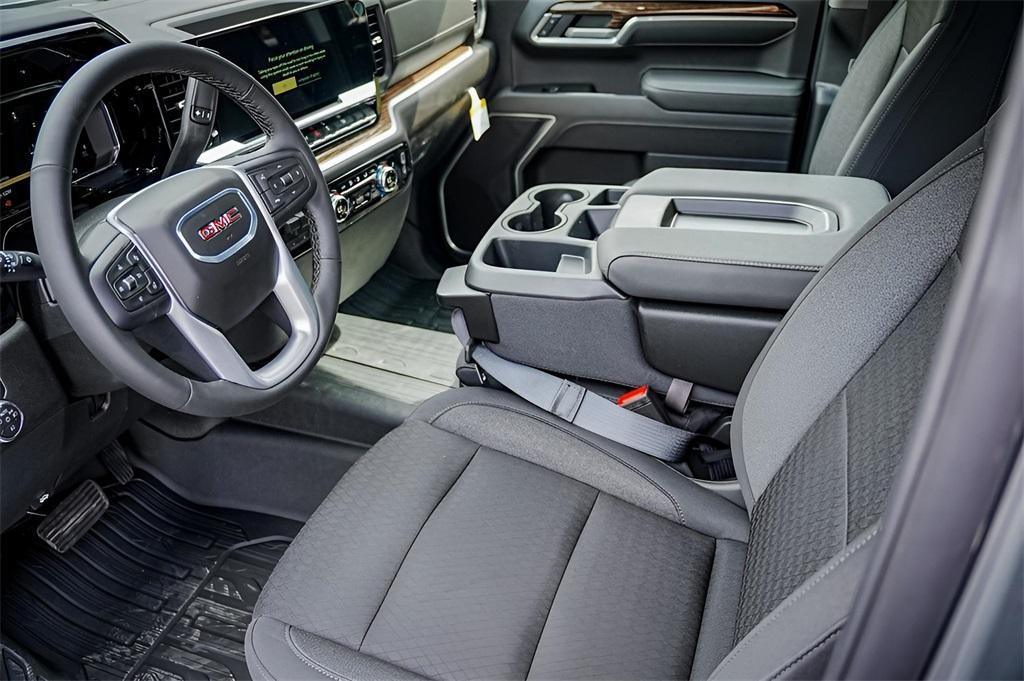 new 2026 GMC Sierra 1500 car, priced at $45,400