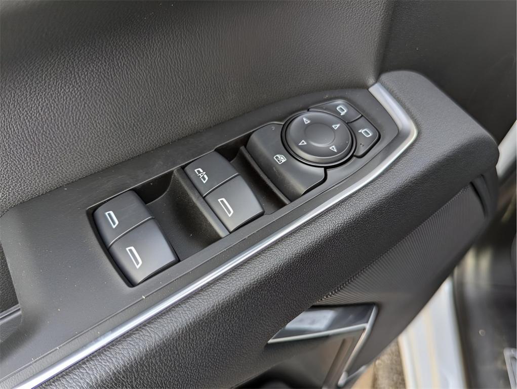 new 2025 GMC Sierra 1500 car, priced at $42,995