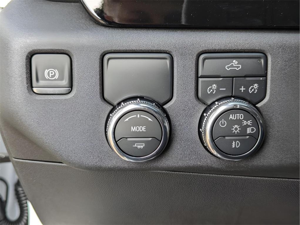 new 2025 GMC Sierra 1500 car, priced at $42,995