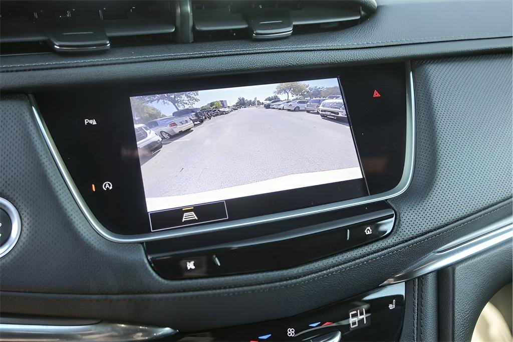 used 2023 Cadillac XT5 car, priced at $33,498
