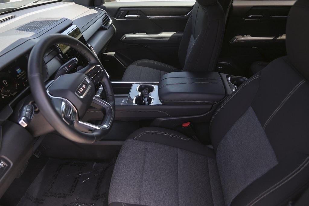 used 2025 GMC Acadia car, priced at $40,698