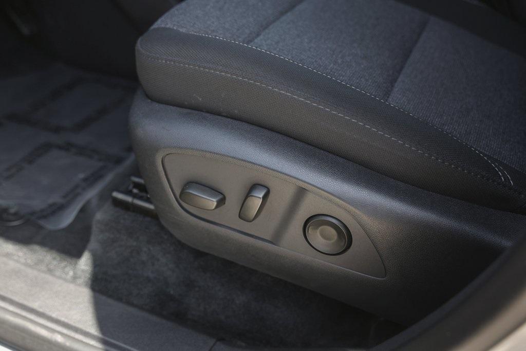 used 2025 GMC Acadia car, priced at $40,698