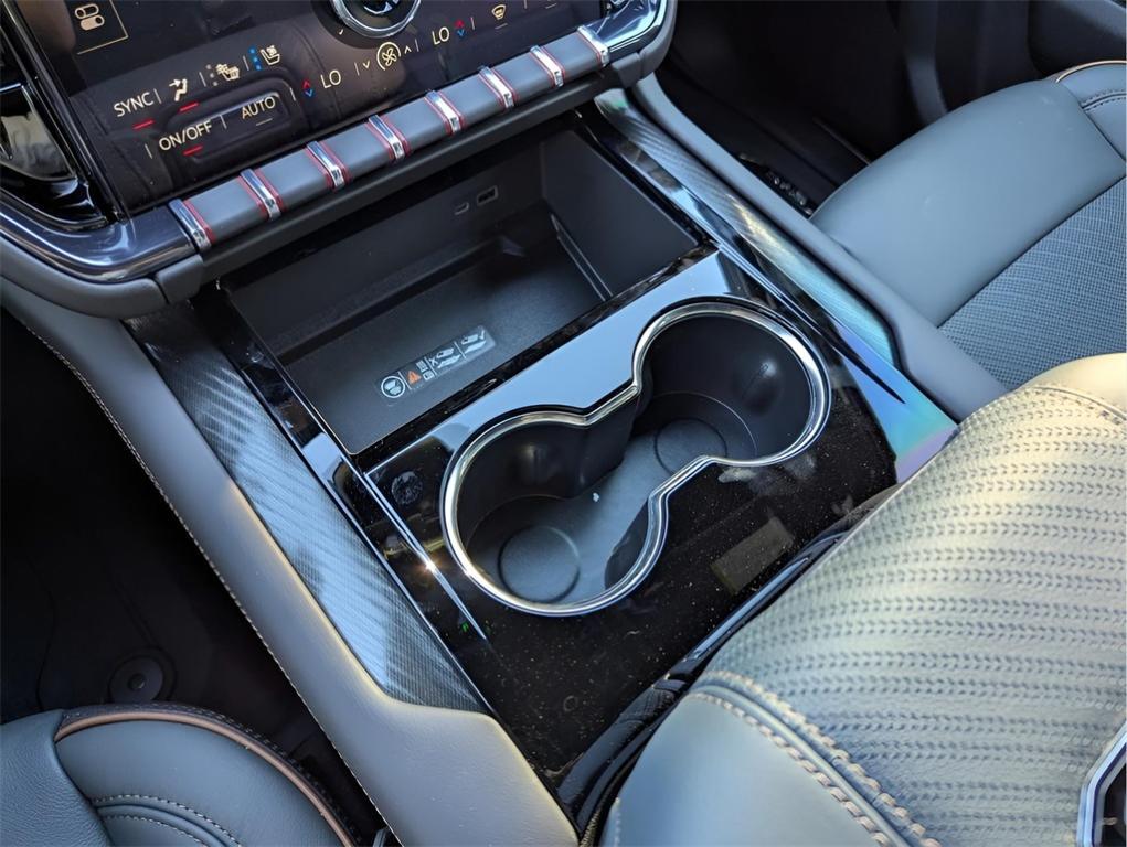 new 2025 GMC Yukon XL car, priced at $90,605