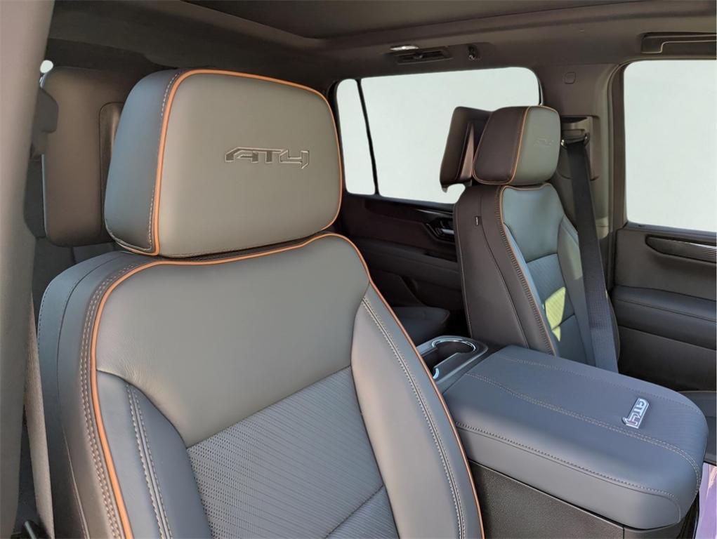 new 2025 GMC Yukon XL car, priced at $90,605