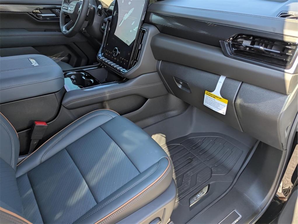 new 2025 GMC Yukon XL car, priced at $90,605