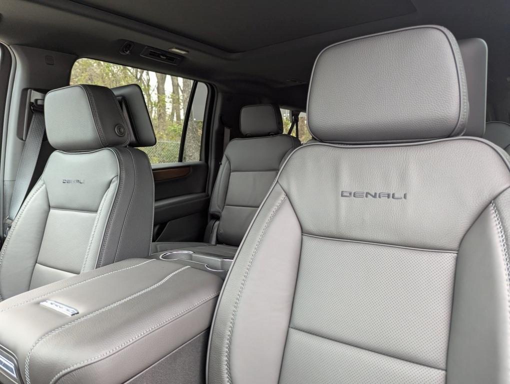 new 2025 GMC Yukon XL car, priced at $96,850