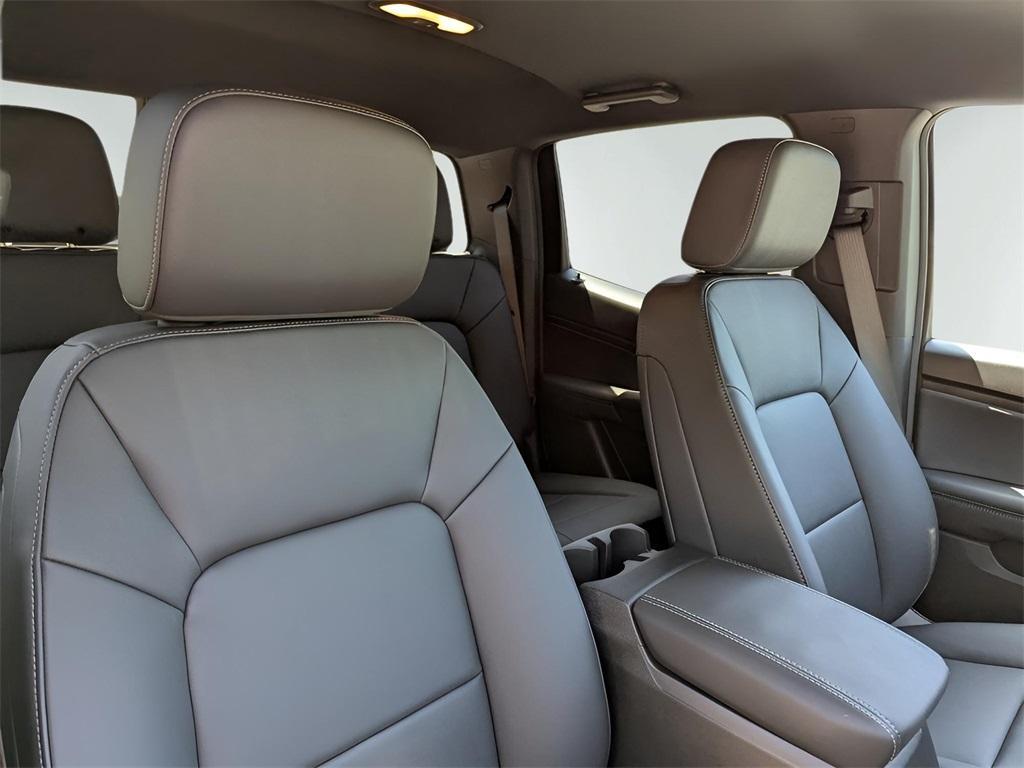 new 2025 GMC Canyon car, priced at $43,945