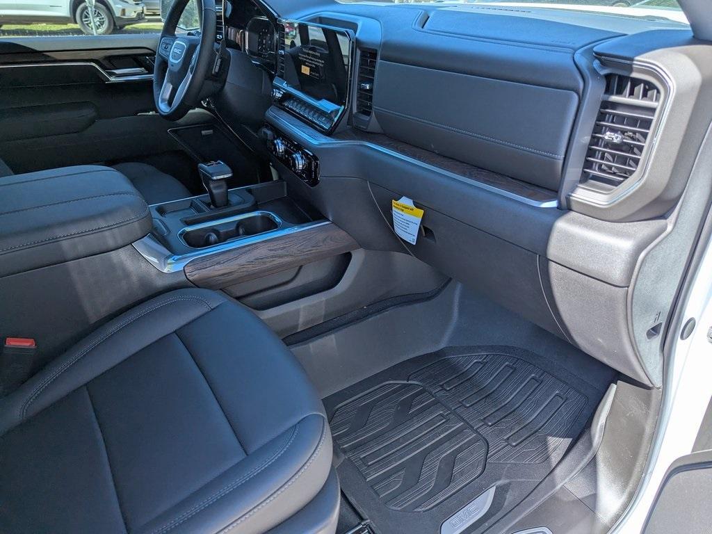 new 2025 GMC Sierra 1500 car, priced at $56,815