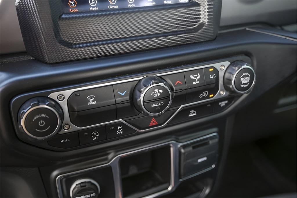 used 2022 Jeep Wrangler Unlimited car, priced at $31,800