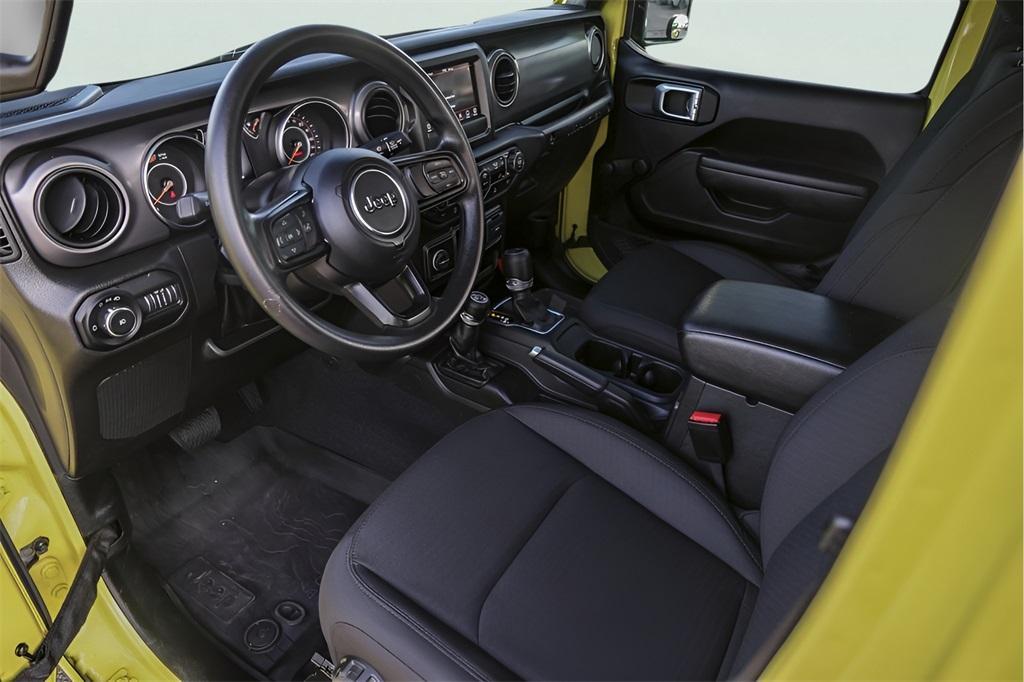 used 2022 Jeep Wrangler Unlimited car, priced at $31,800