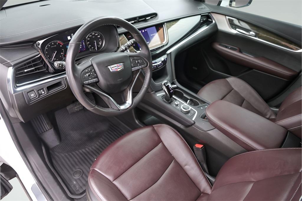 used 2021 Cadillac XT6 car, priced at $31,900
