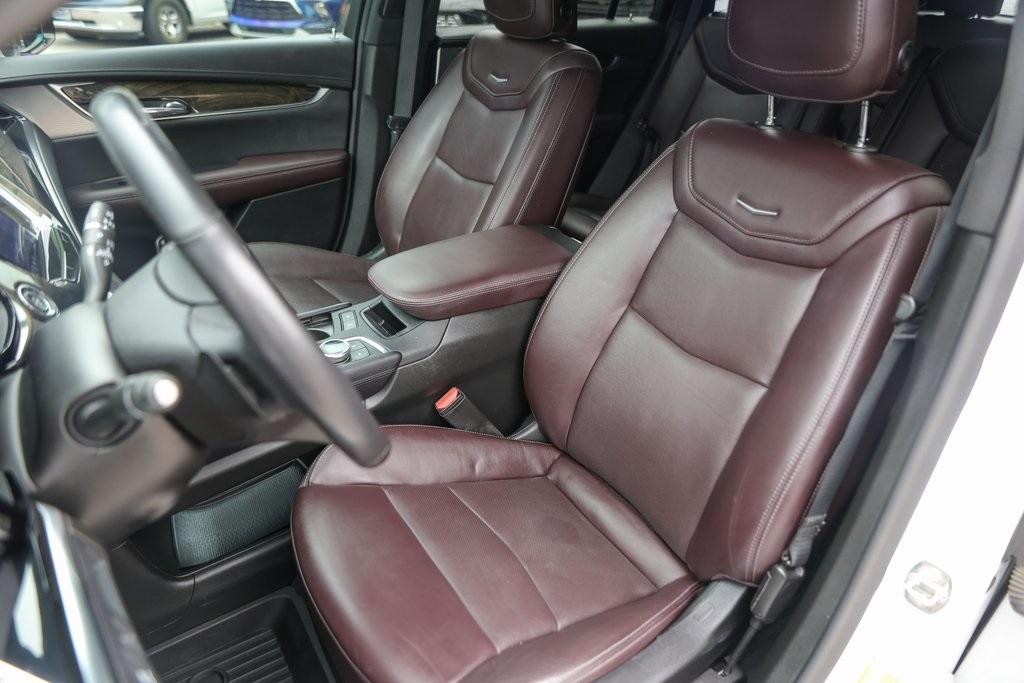 used 2021 Cadillac XT6 car, priced at $31,900