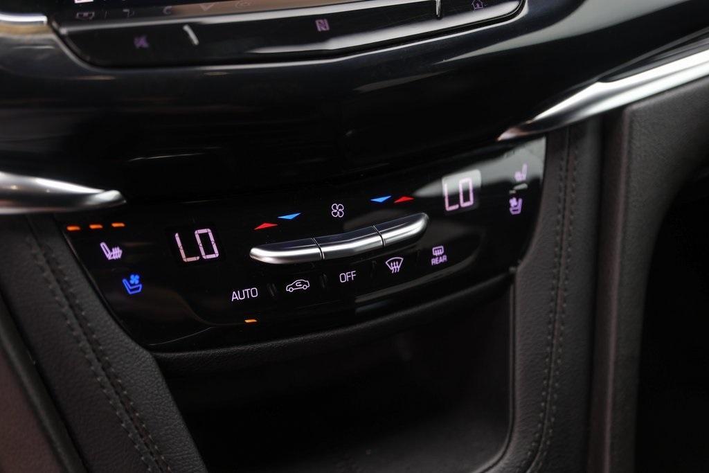 used 2021 Cadillac XT6 car, priced at $31,900