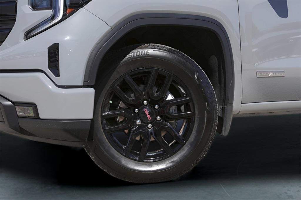 used 2024 GMC Sierra 1500 car, priced at $45,498