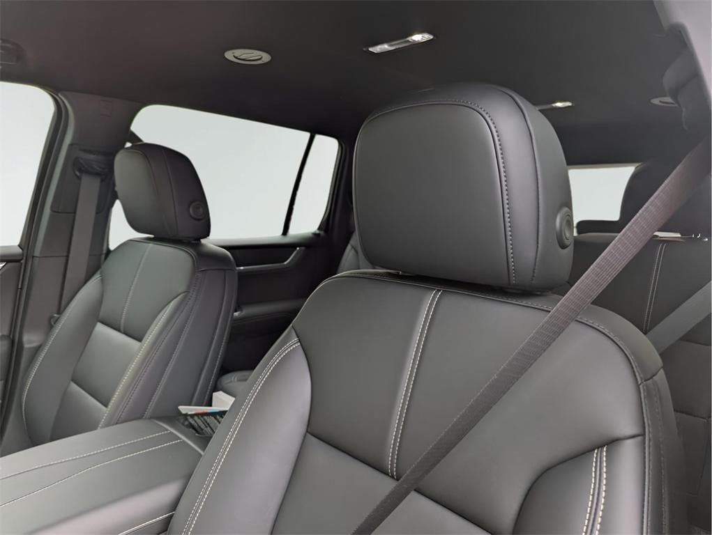 new 2025 GMC Acadia car, priced at $45,175