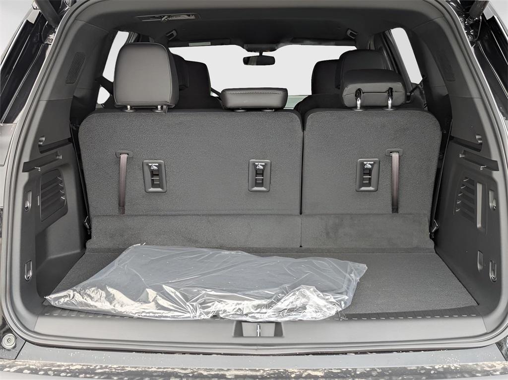 new 2025 GMC Acadia car, priced at $45,175