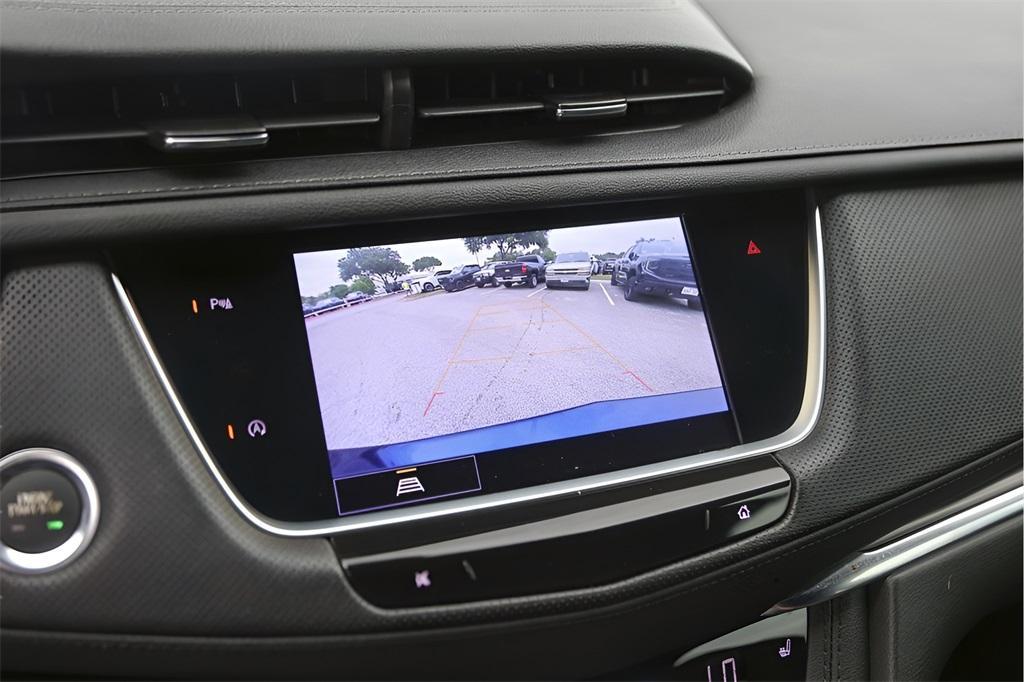 used 2023 Cadillac XT5 car, priced at $29,900