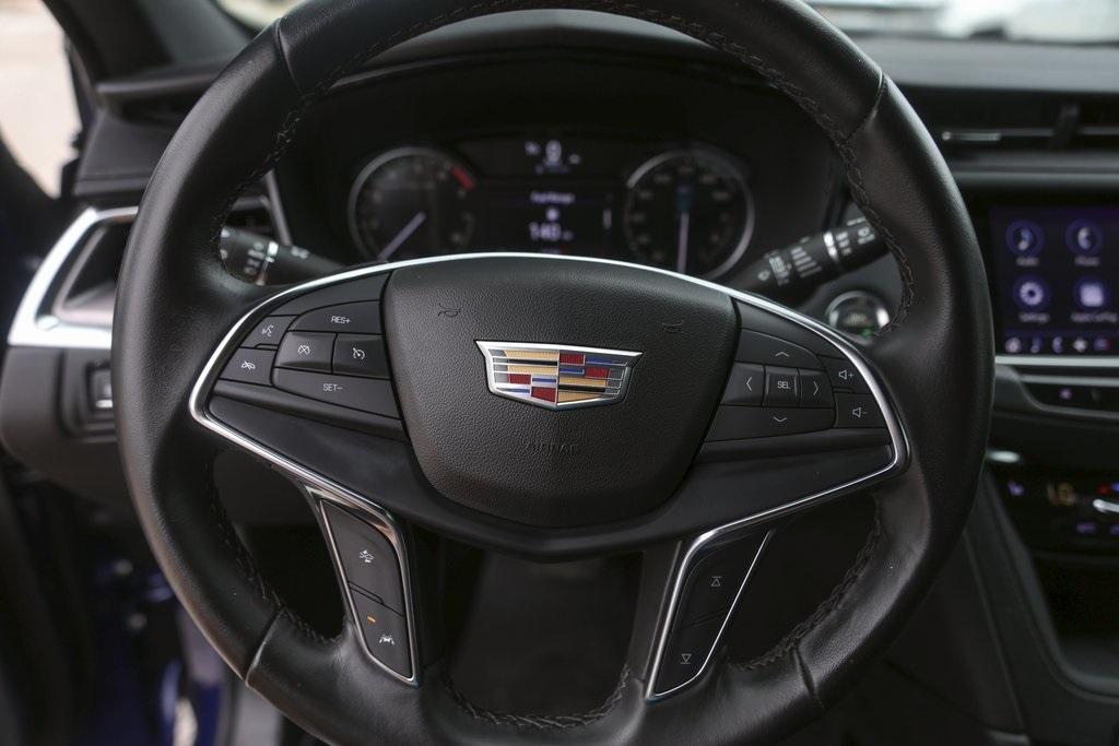used 2023 Cadillac XT5 car, priced at $31,498