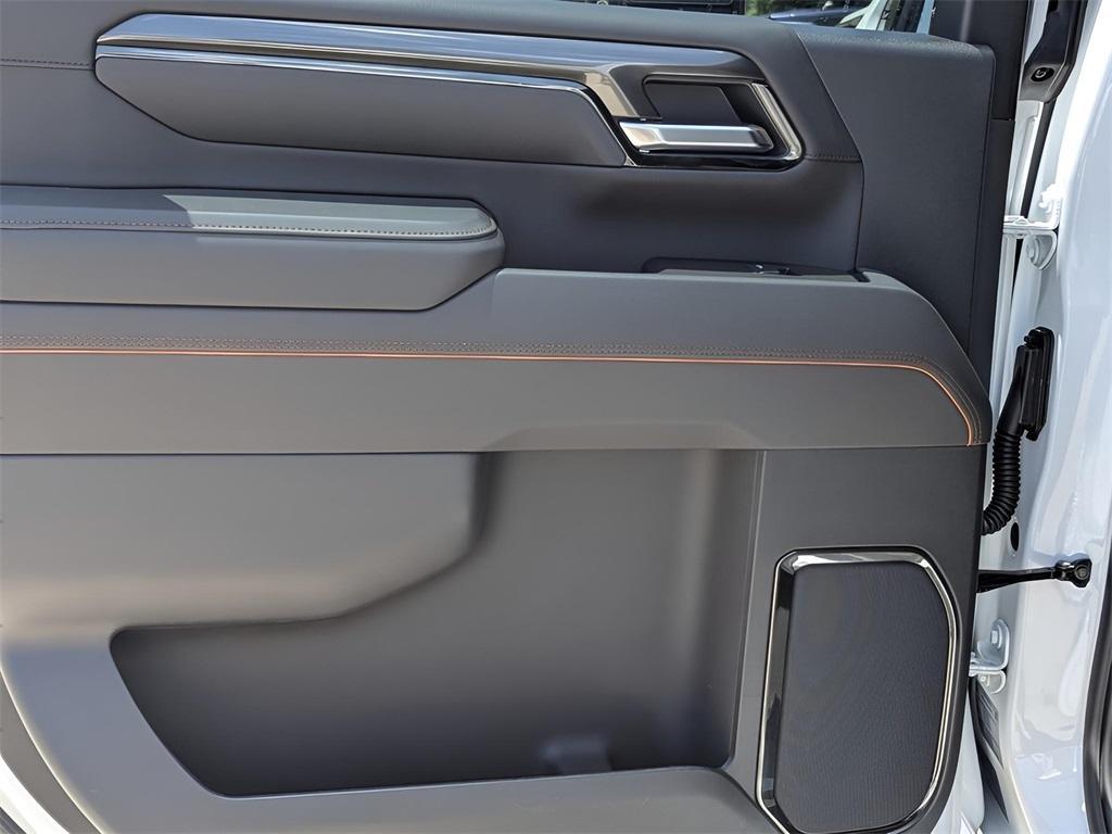 new 2025 GMC Sierra 2500 car, priced at $84,180