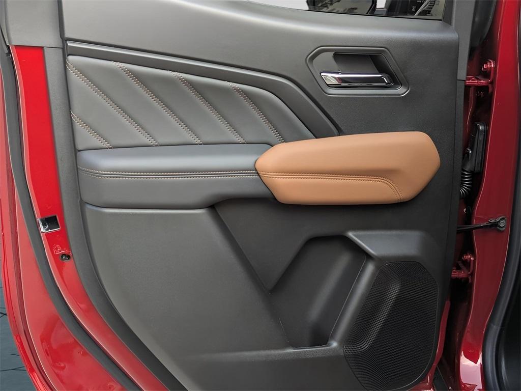 new 2025 GMC Canyon car, priced at $49,985