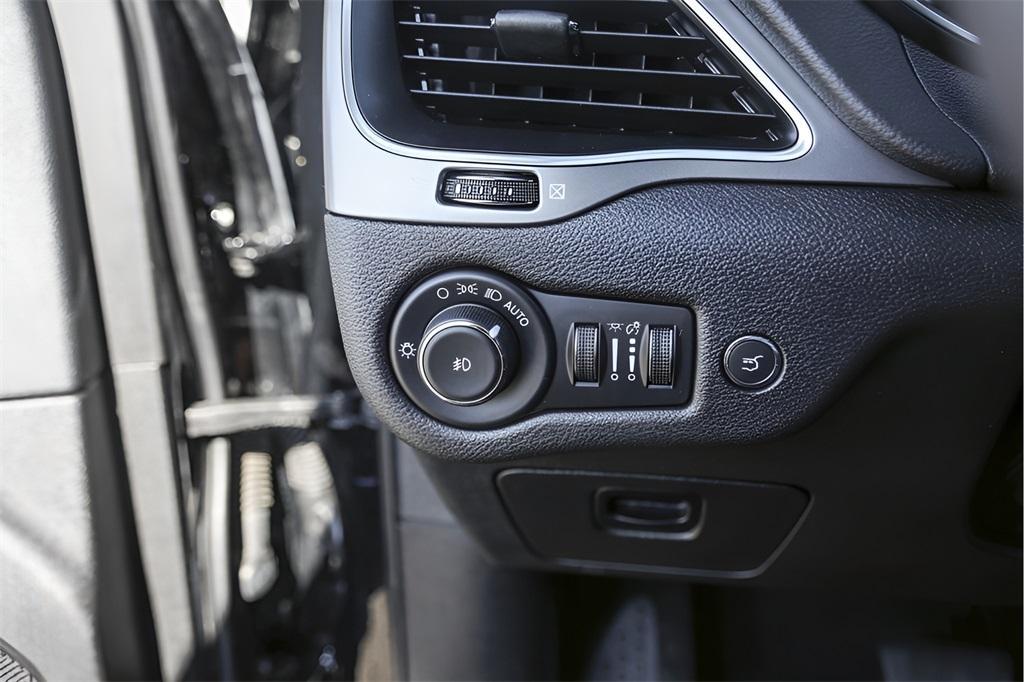 used 2021 Jeep Cherokee car, priced at $19,900
