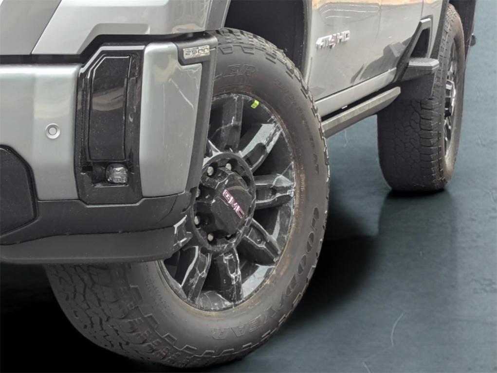 new 2025 GMC Sierra 2500 car, priced at $85,675