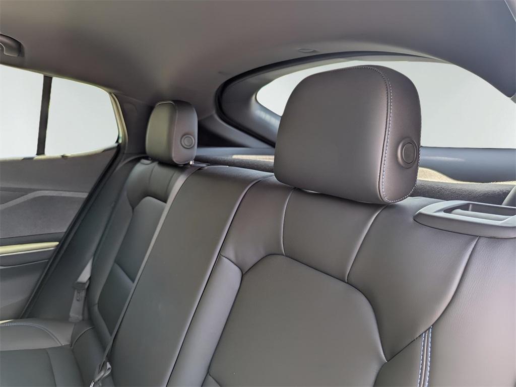 new 2025 Buick Envista car, priced at $29,350