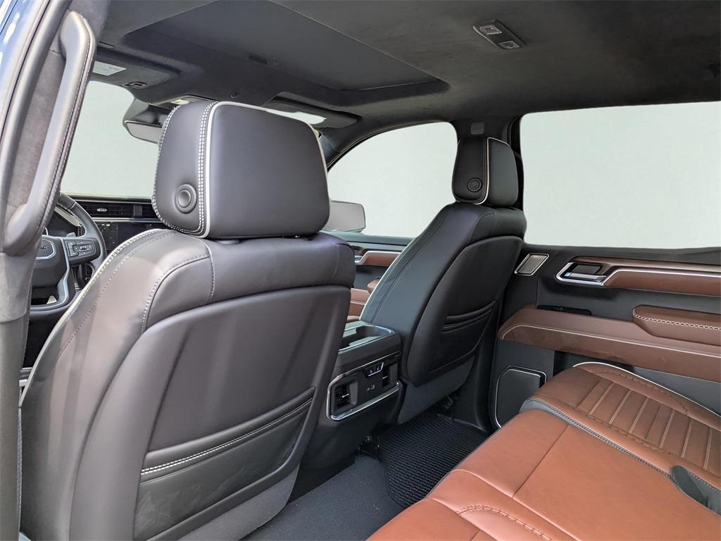 new 2025 GMC Sierra 1500 car, priced at $76,054