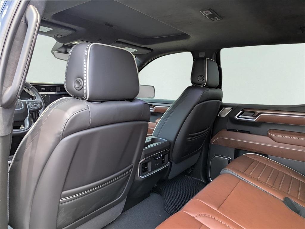 new 2025 GMC Sierra 1500 car, priced at $76,054