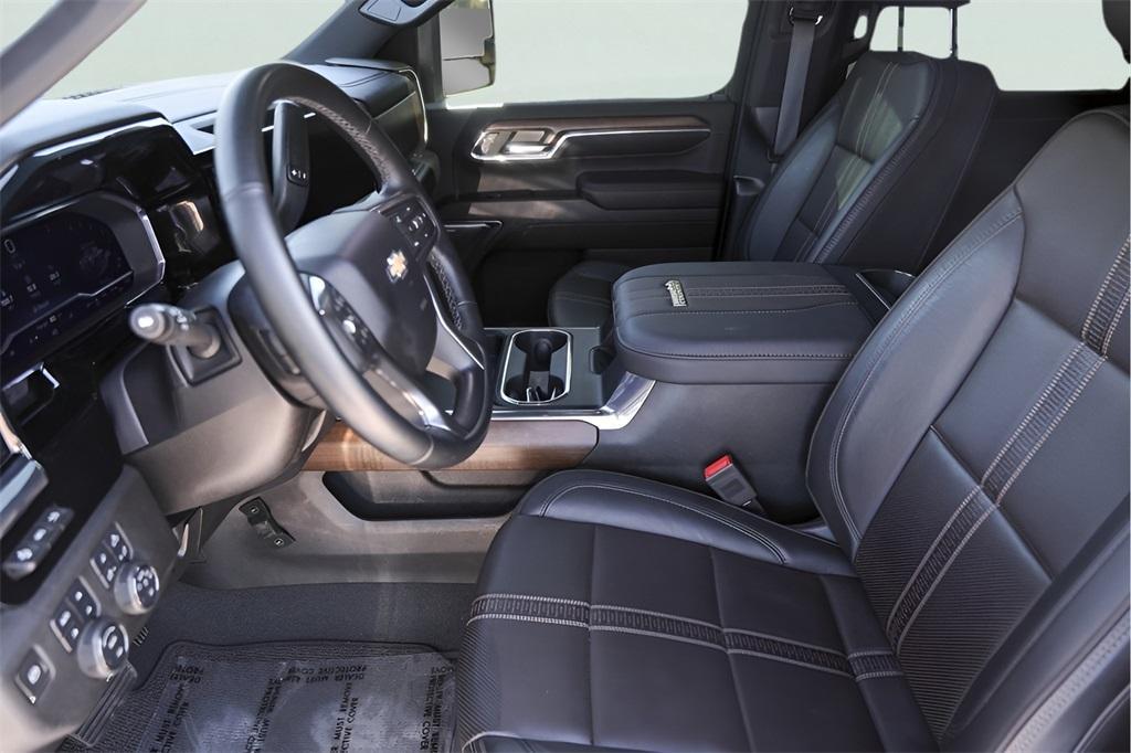 used 2024 Chevrolet Silverado 2500 car