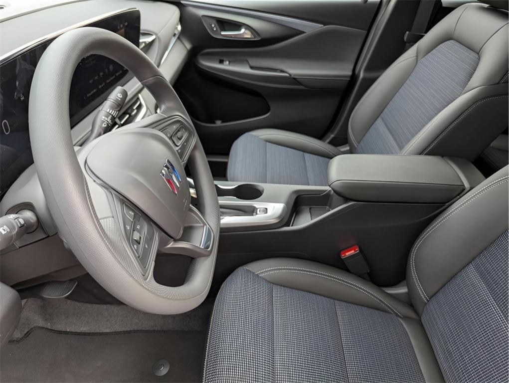 new 2025 Buick Envista car, priced at $26,655