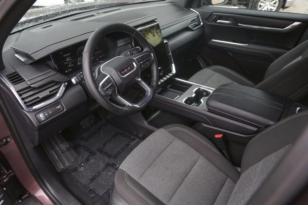 used 2025 GMC Acadia car, priced at $39,986